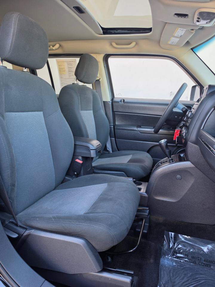 Used 2016 Jeep Patriot Sport w/ Power Value Group AWD/4WD image 14
