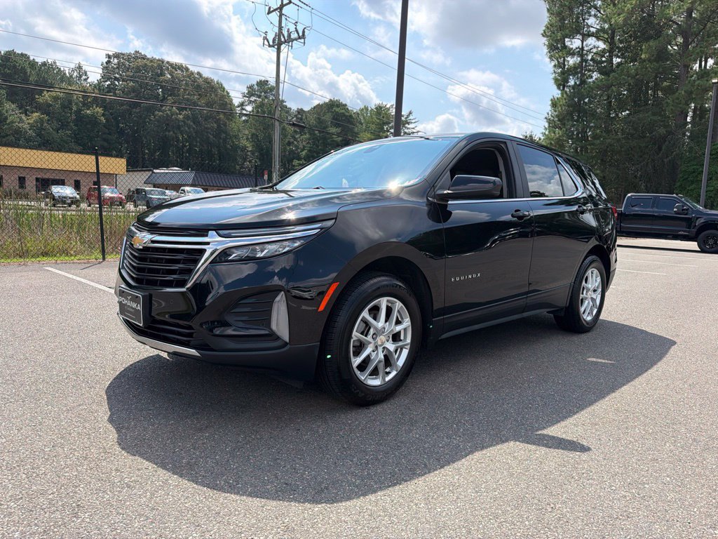 Used 2024 Chevrolet Equinox LT AWD/4WD image 2