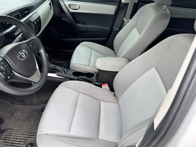 Used 2016 Toyota Corolla LE FWD image 10