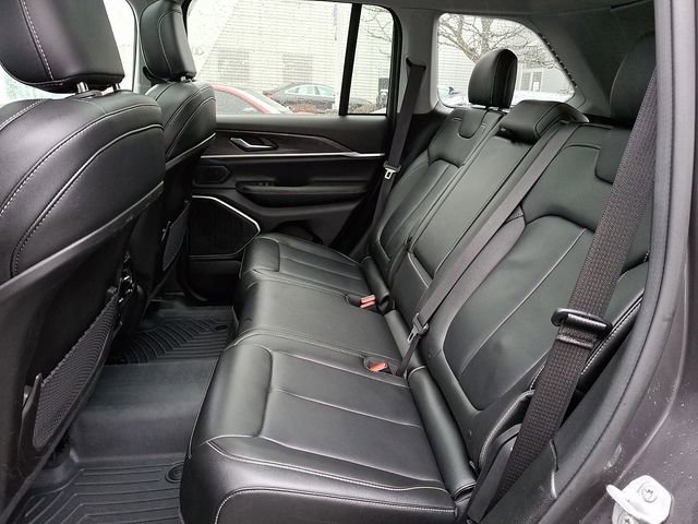 Used 2022 Jeep Grand Cherokee Limited 4xe image 10