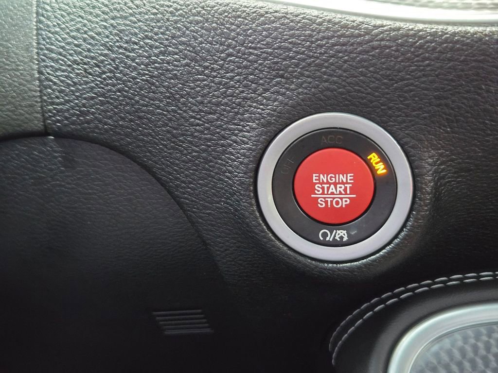 Used 2019 Dodge Challenger SRT Hellcat Redeye image 18