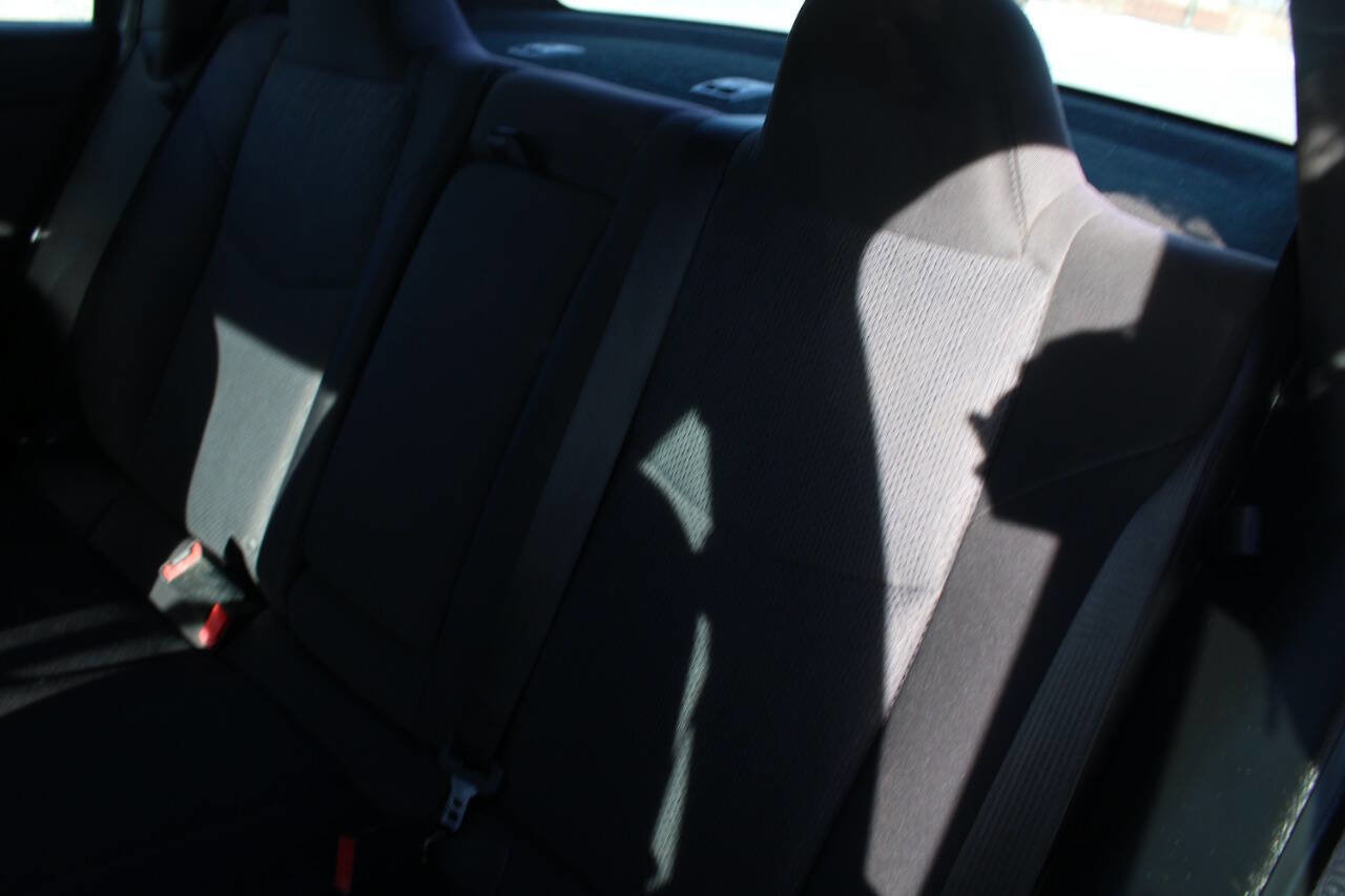 Used 2013 Chrysler 200 Touring w/ S Exterior Appearance Pkg image 17