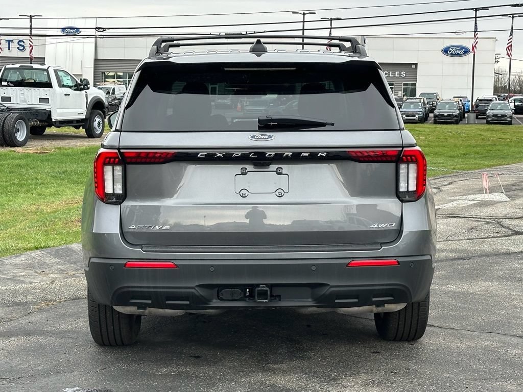 New 2026 Ford Explorer Active AWD/4WD image 5