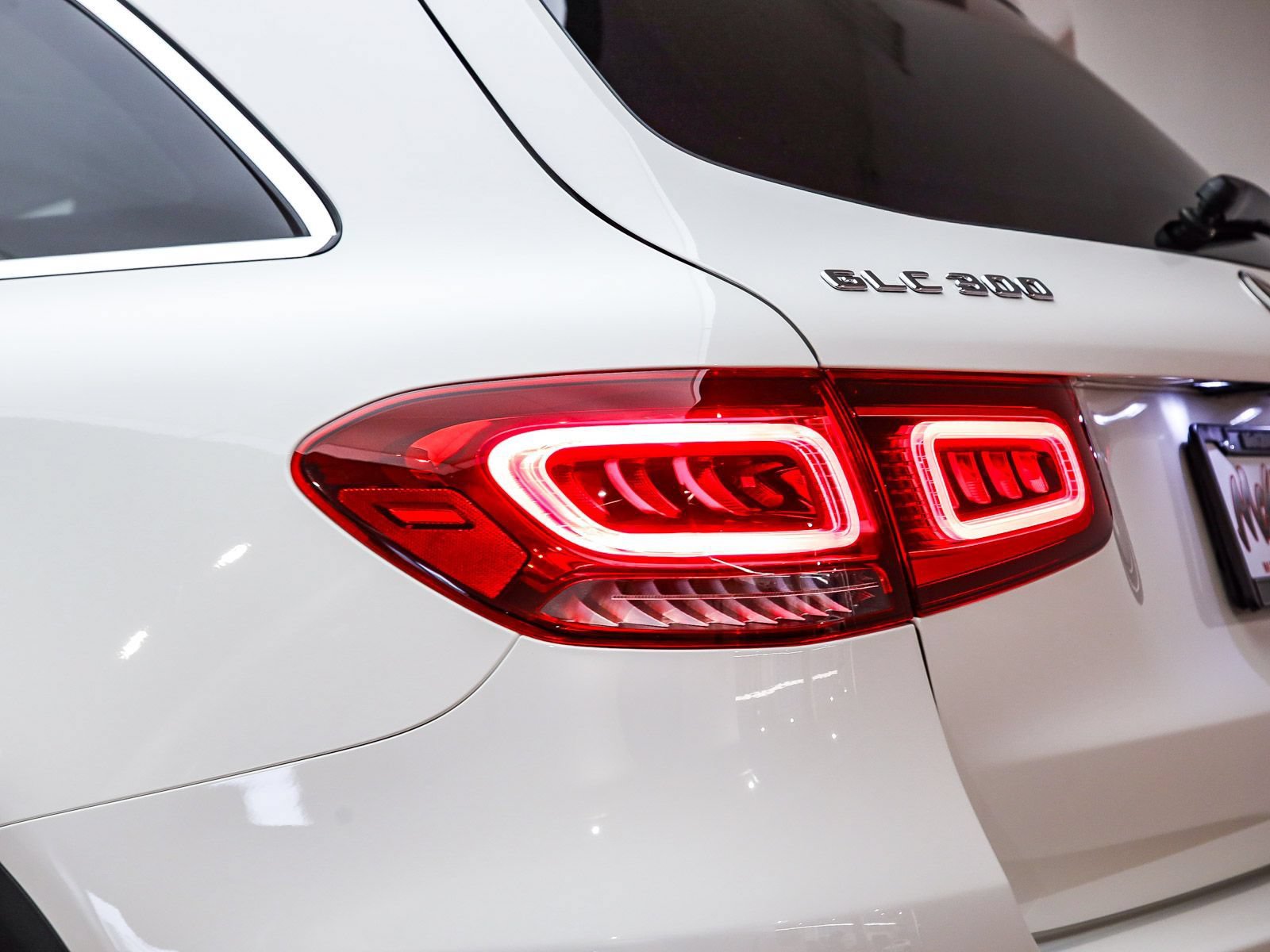Used 2022 Mercedes-Benz GLC 300 image 12