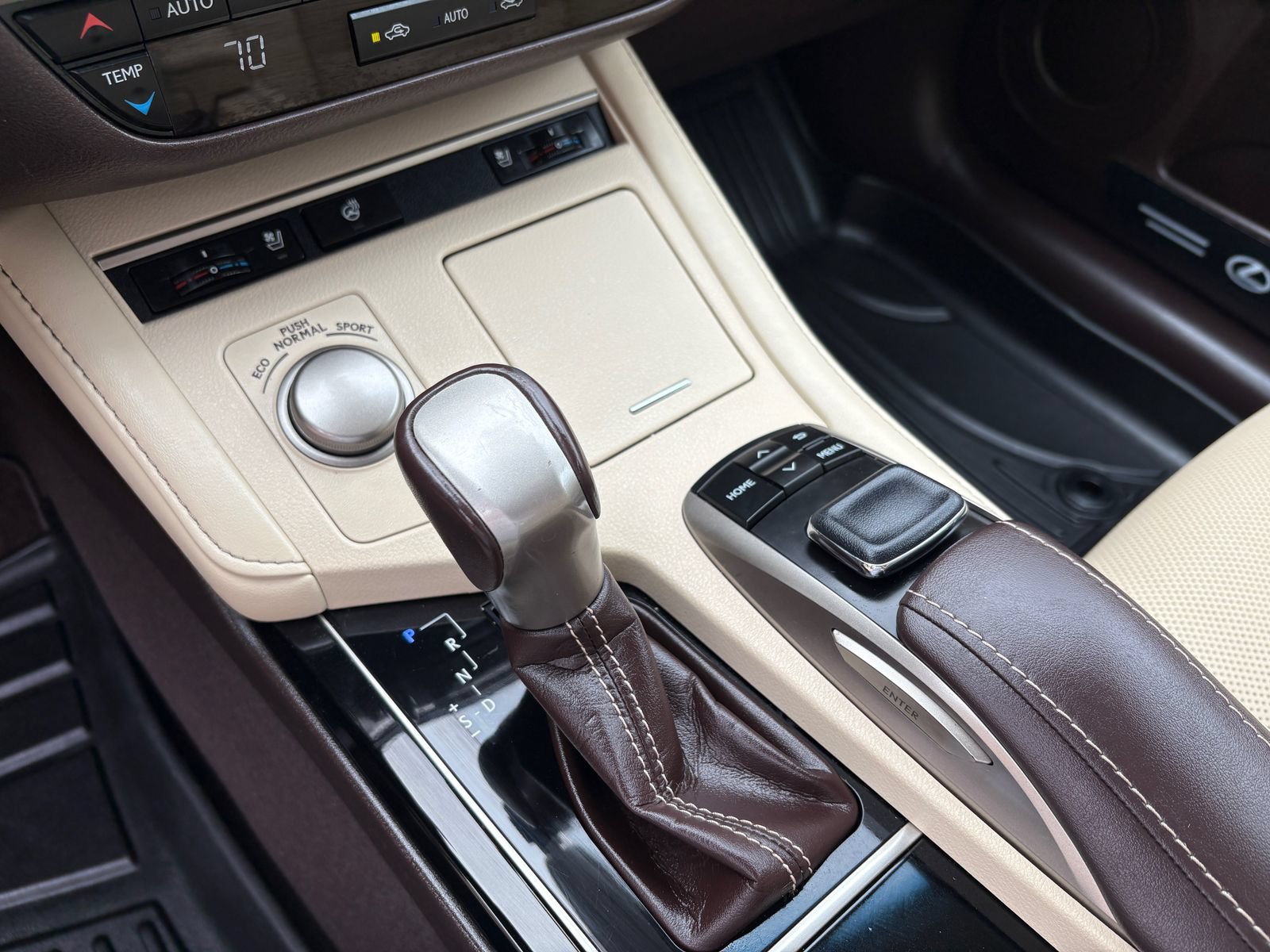 Used 2018 Lexus ES 350 w/ Navigation System Package FWD image 27
