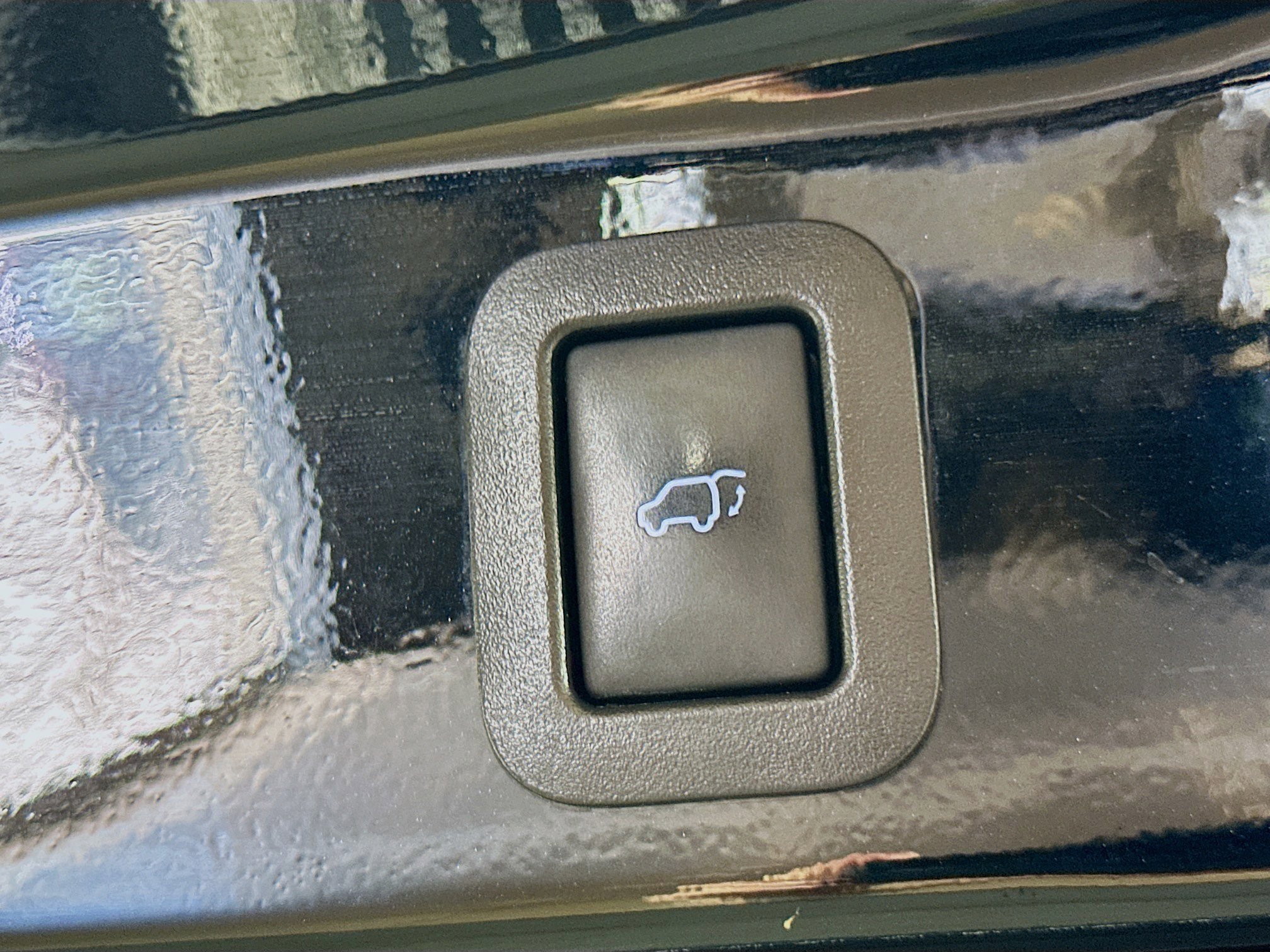 Used 2017 Toyota Highlander SE AWD/4WD image 32