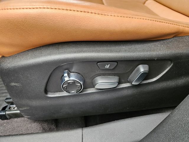 Used 2023 Cadillac XT4 Sport image 9