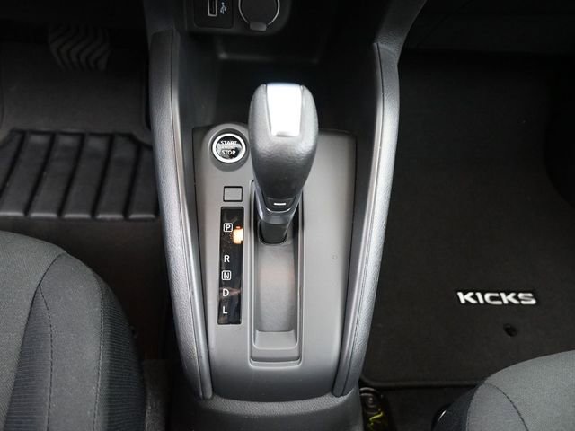 New 2025 Nissan Kicks Play S image 9