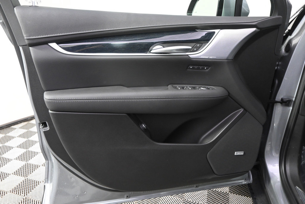 New 2026 Cadillac XT5 Premium Luxury w/ LPO, Floor Liner Package AWD/4WD image 22