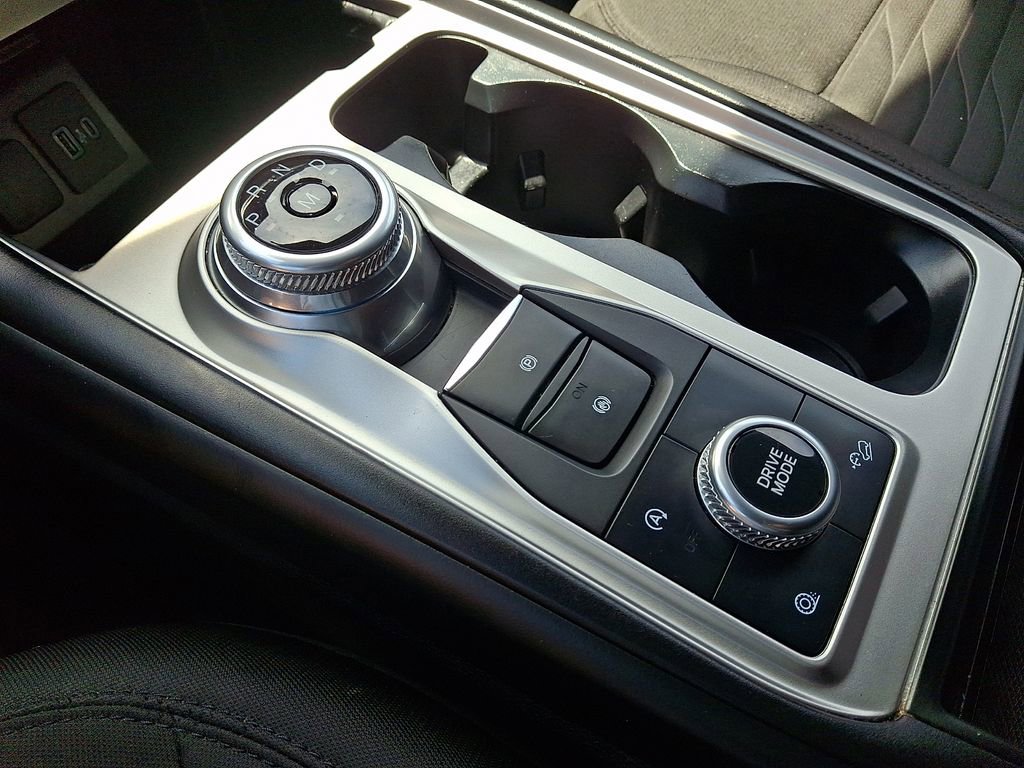 Used 2020 Ford Explorer XLT AWD/4WD image 15