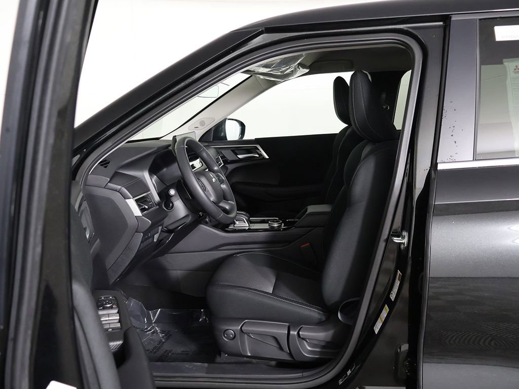 New 2026 Mitsubishi Outlander ES AWD/4WD image 27