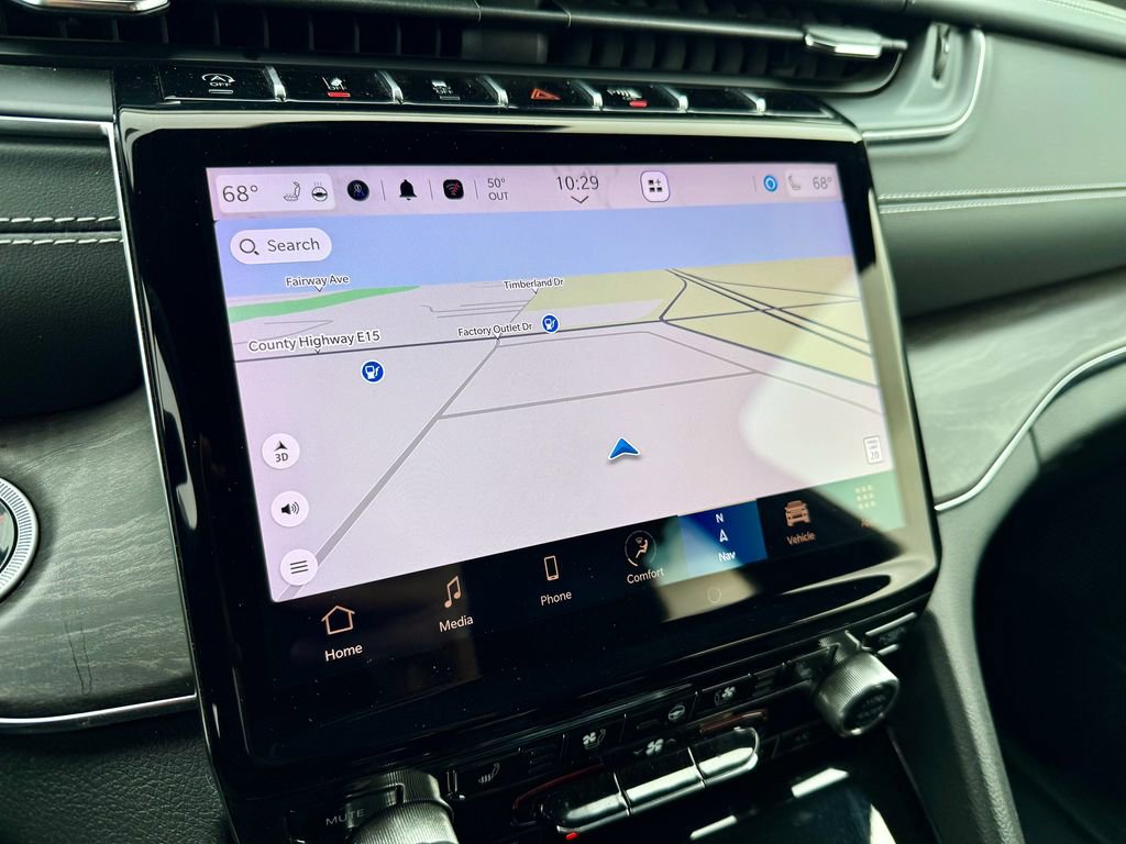 Used 2023 Jeep Grand Cherokee Overland w/ Luxury Tech Group IV image 29