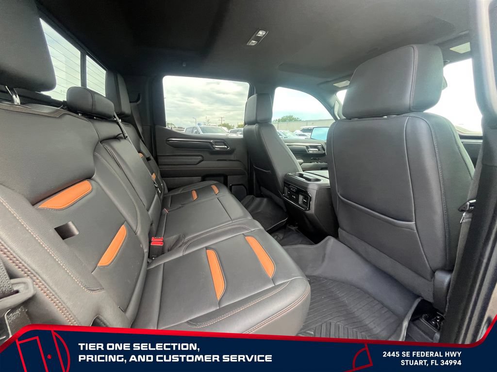 Used 2023 GMC Sierra 1500 AT4 w/ AT4 Premium Package AWD/4WD image 18