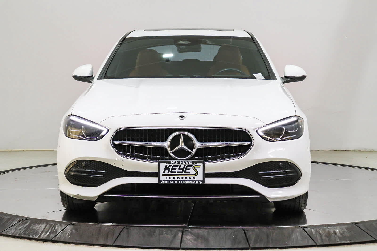 Used 2024 Mercedes-Benz C 300 4MATIC Sedan image 2