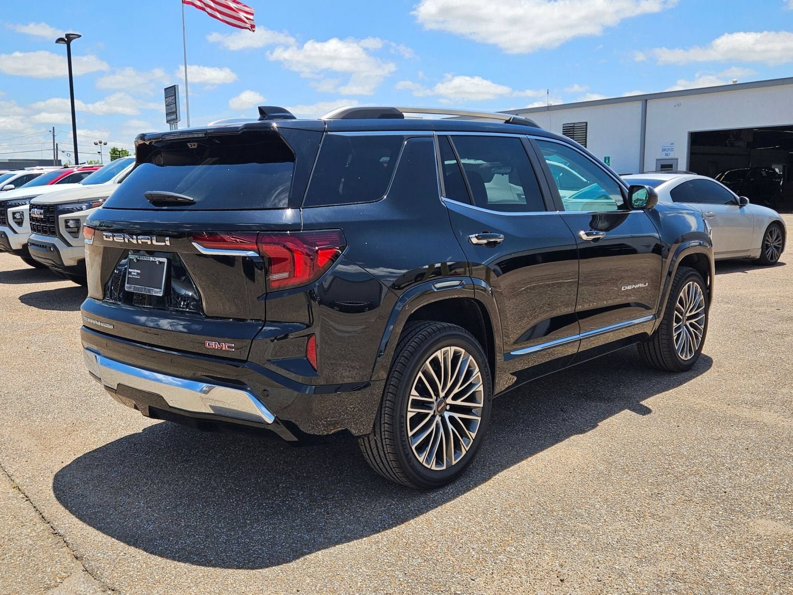 New 2026 GMC Terrain Denali AWD/4WD image 6
