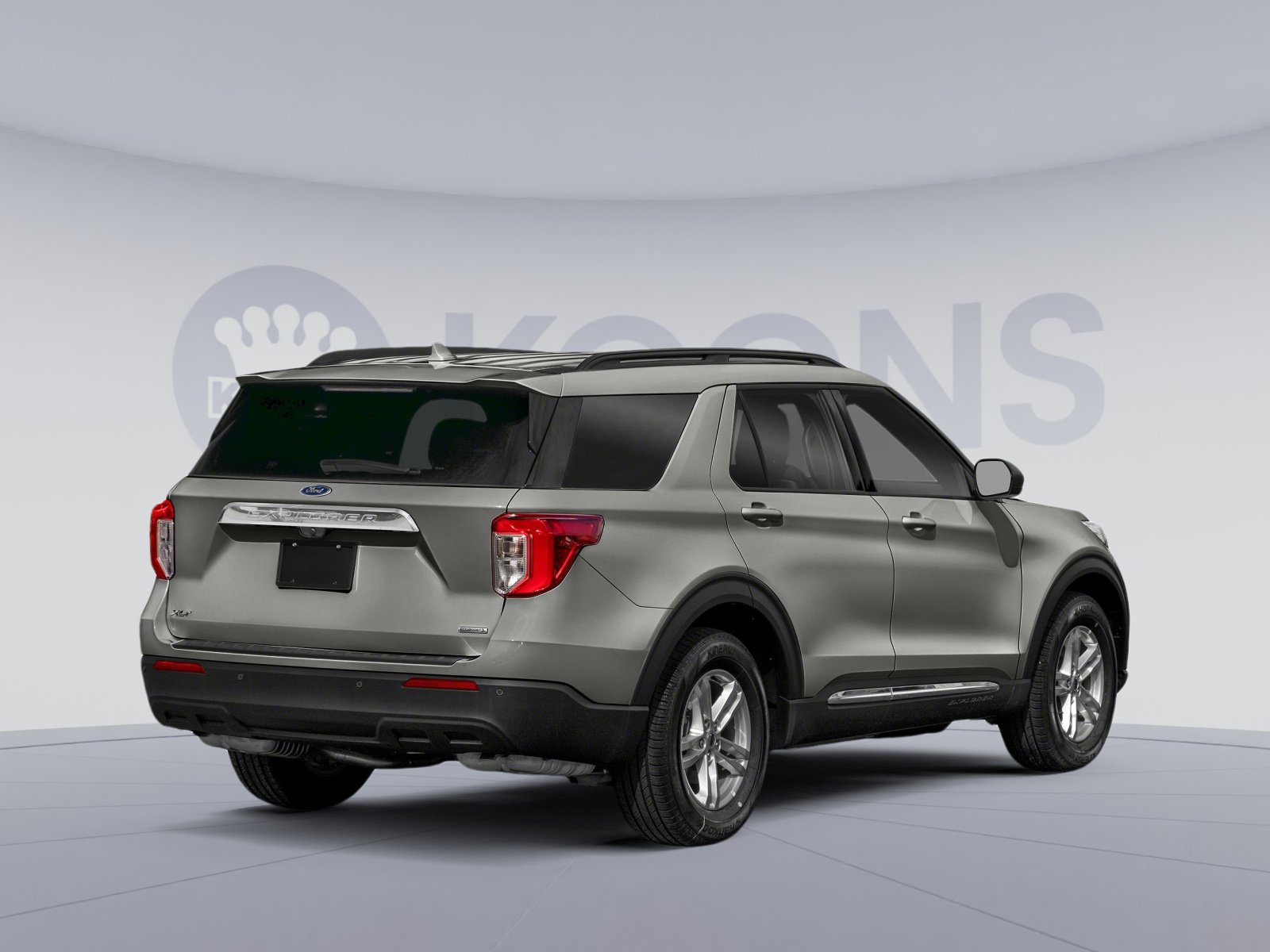 Used 2022 Ford Explorer XLT w/ Class IV Trailer Tow Package image 2
