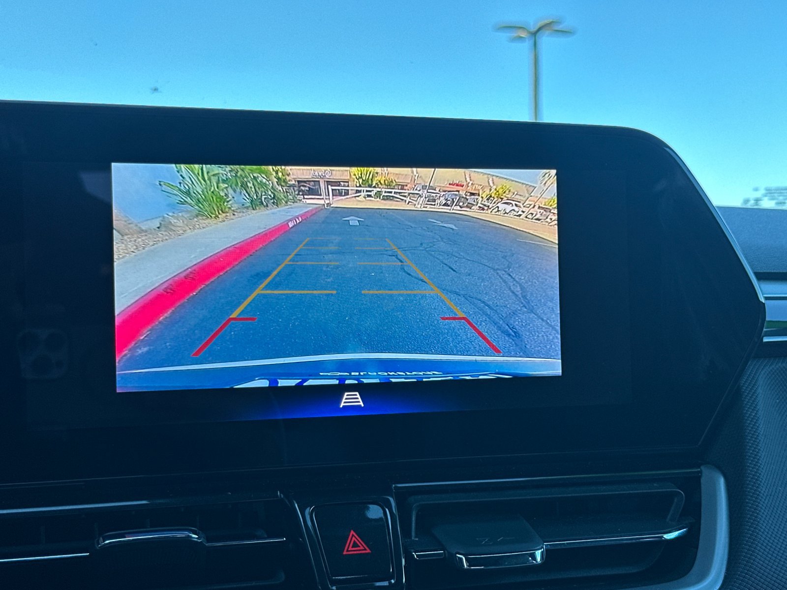 Used 2025 Chevrolet TrailBlazer LT FWD image 19