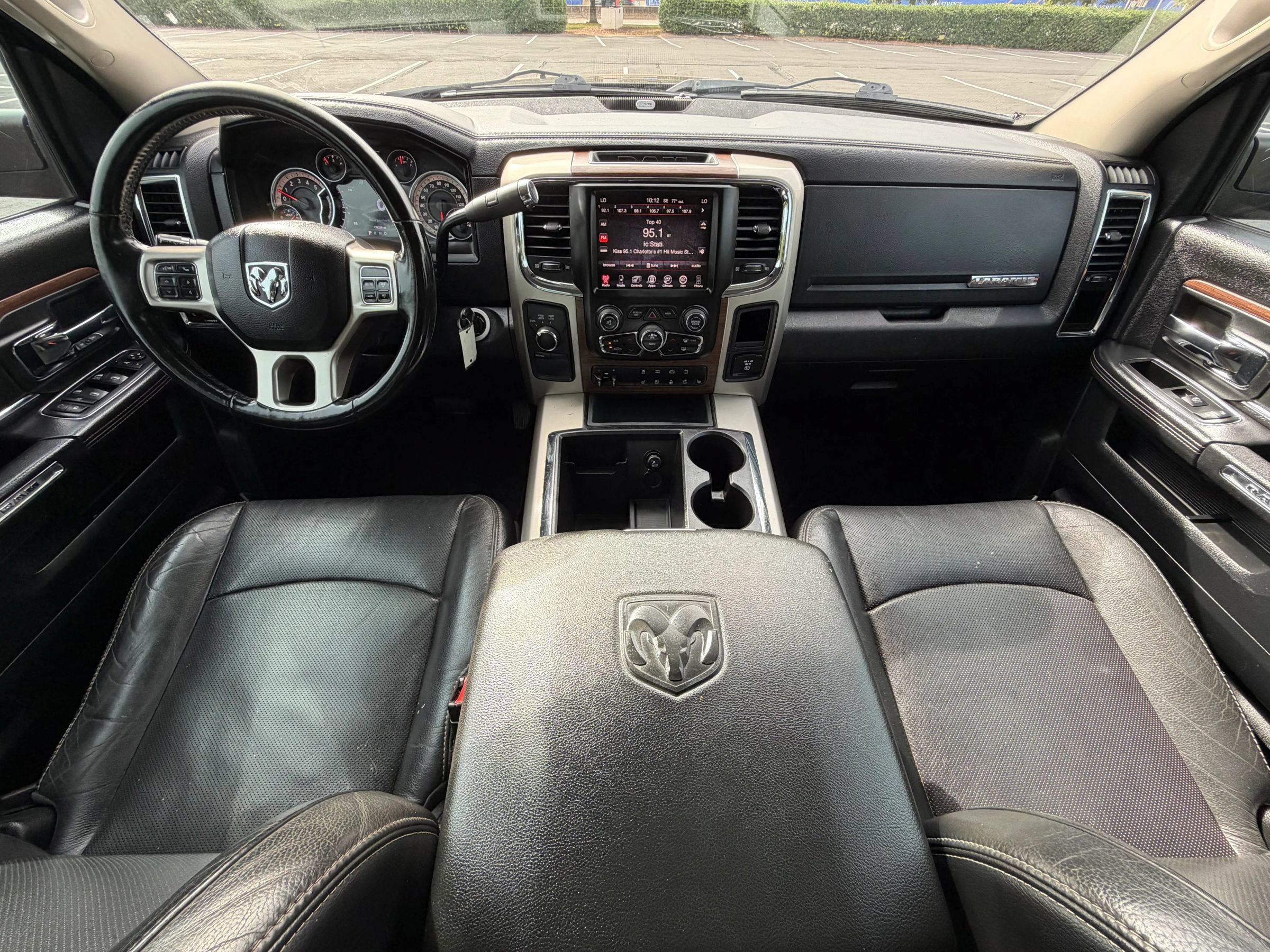 Used 2015 RAM 3500 Laramie AWD/4WD image 27