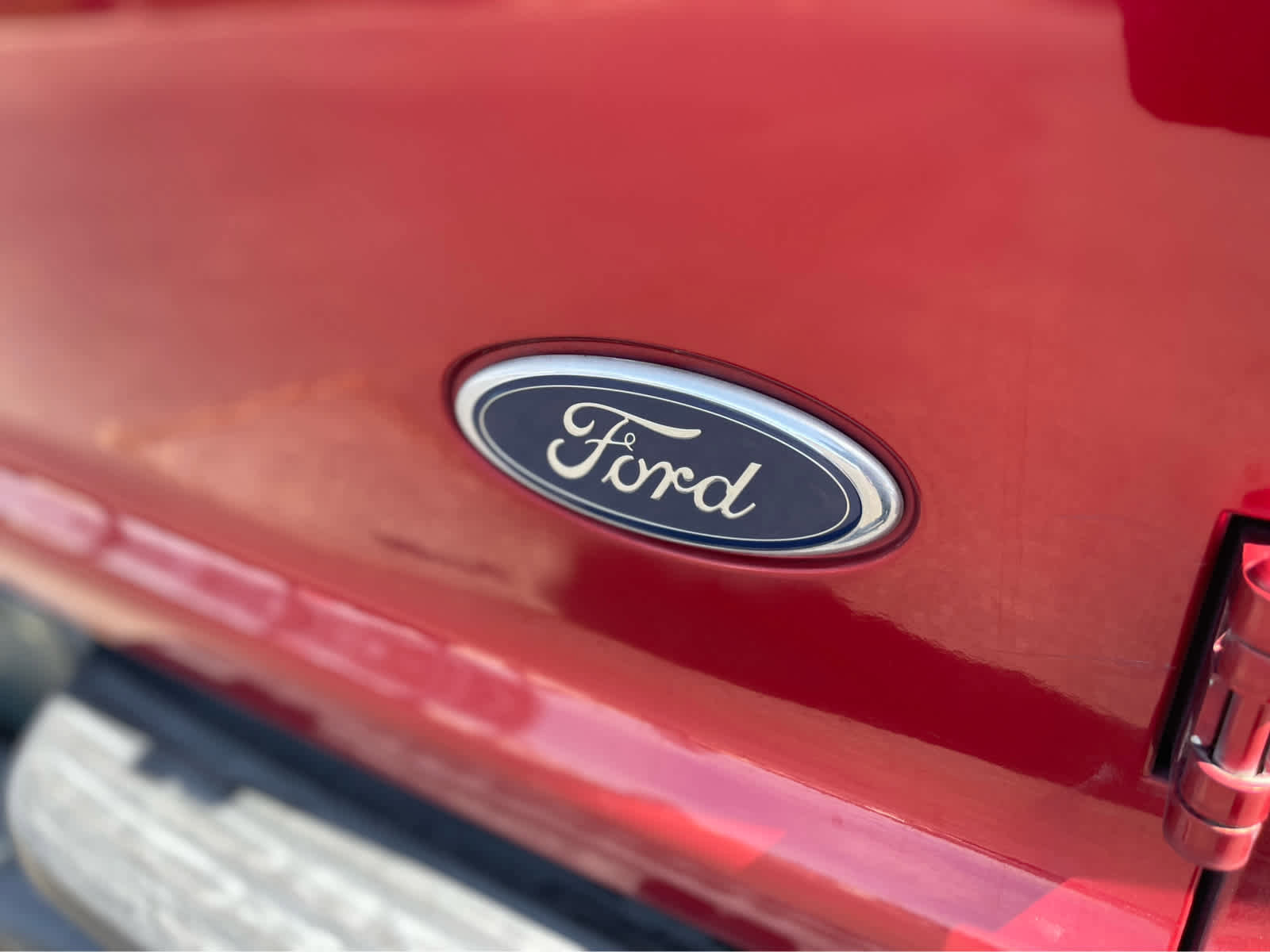 Used 2005 Ford Excursion XLT image 7