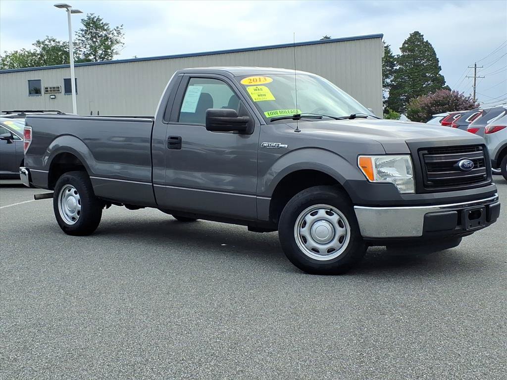 Used 2013 Ford F150 XL w/ Mid Equipment Group RWD image 2