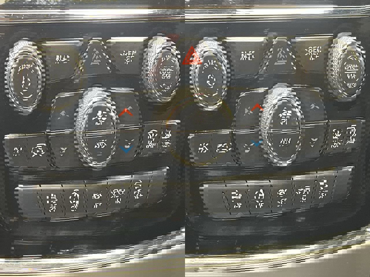 Used 2019 Jeep Grand Cherokee Limited w/ Trailer Tow Group IV image 21