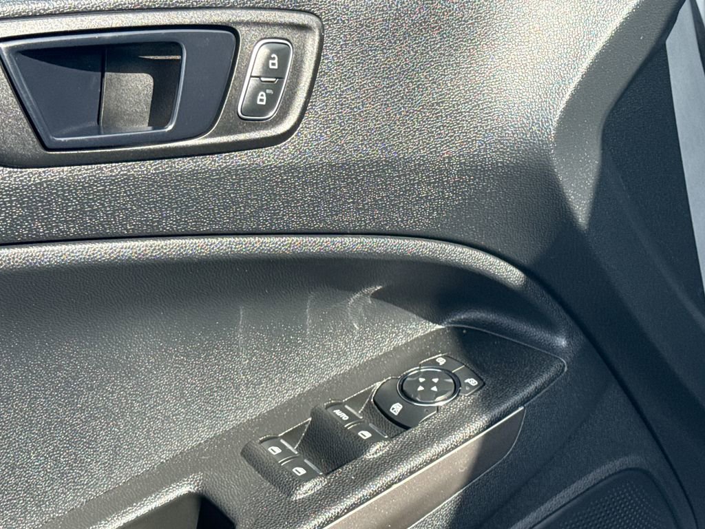 Used 2020 Ford EcoSport SES w/ SES Black Appearance Package image 22