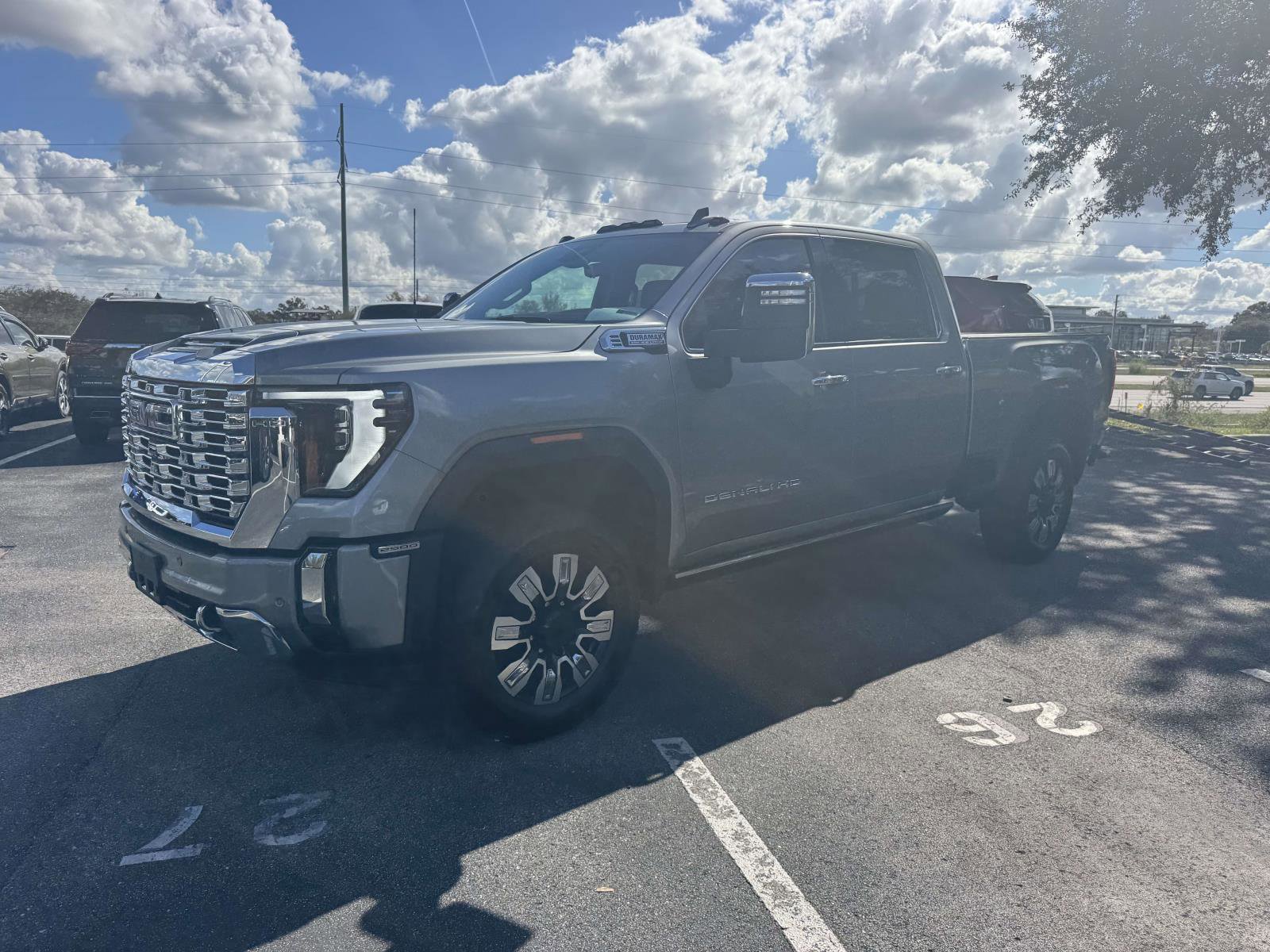 Used 2025 GMC Sierra 2500 Denali w/ Denali Reserve Package image 8