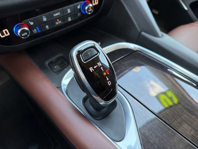 Used 2020 Buick Enclave Avenir w/ Avenir Technology Package AWD/4WD image 16