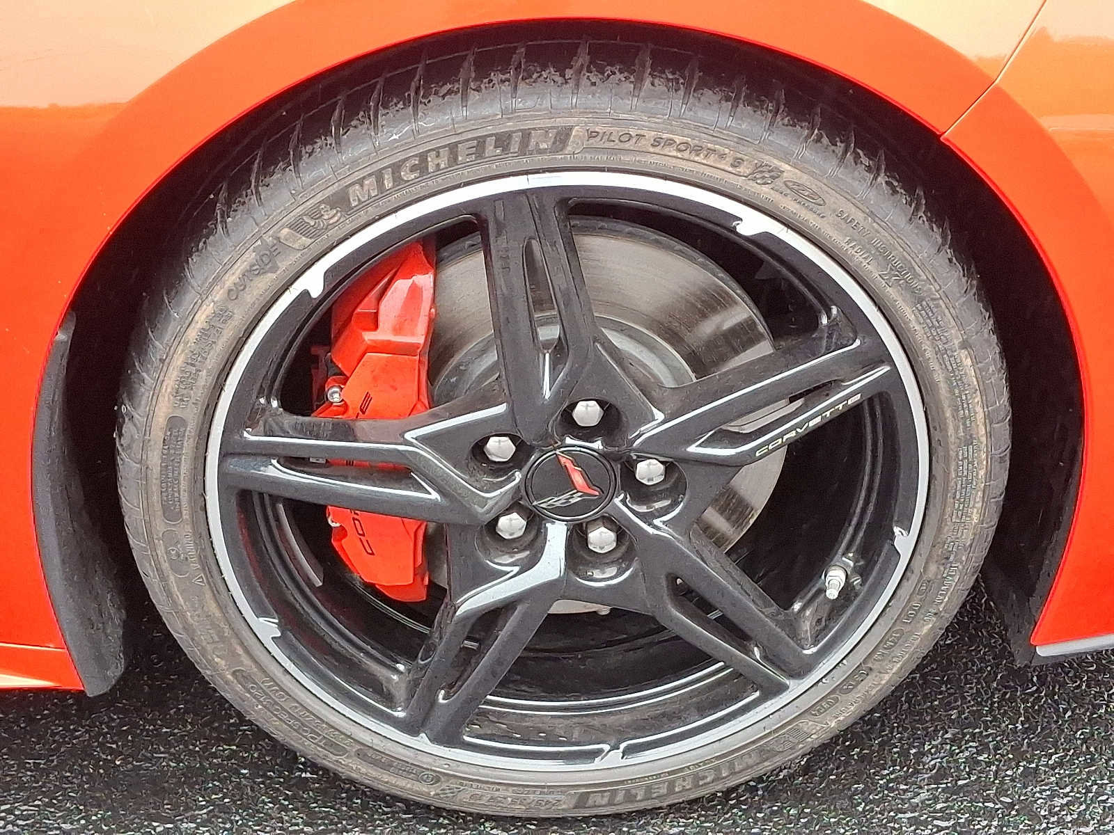 Used 2024 Chevrolet Corvette Stingray Preferred Cpe w/ Z51 Performance Package image 9