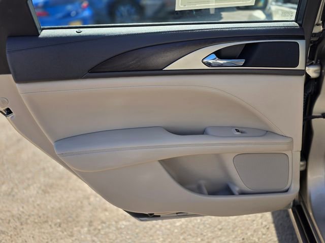 Used 2017 Lincoln MKZ Reserve image 15