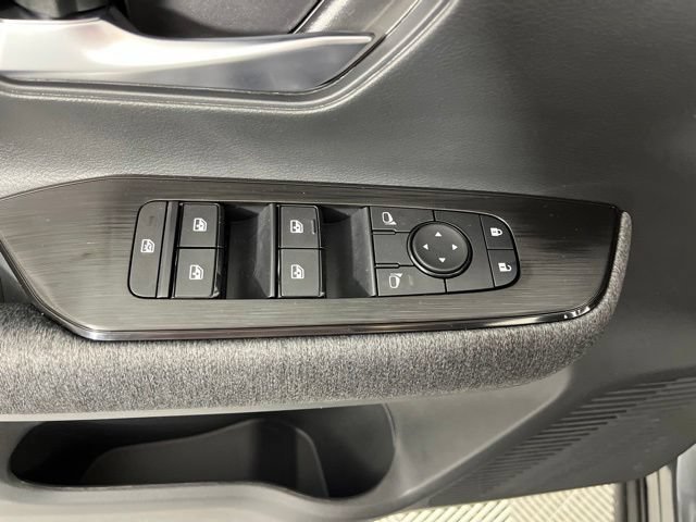 New 2026 Nissan Kicks SV w/ Cold Weather Package FWD image 31