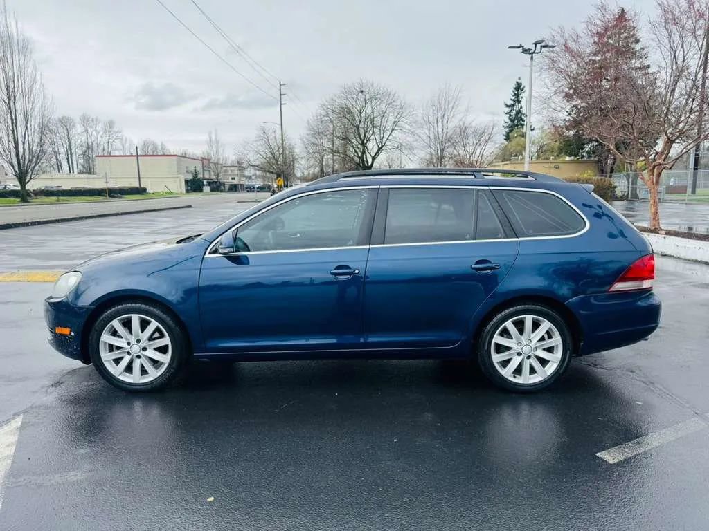 Used 2012 Volkswagen Jetta TDI image 2