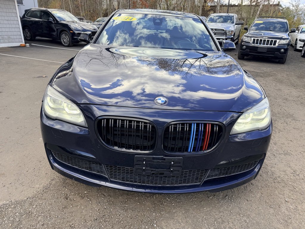 Used 2014 BMW 750Li xDrive image 2