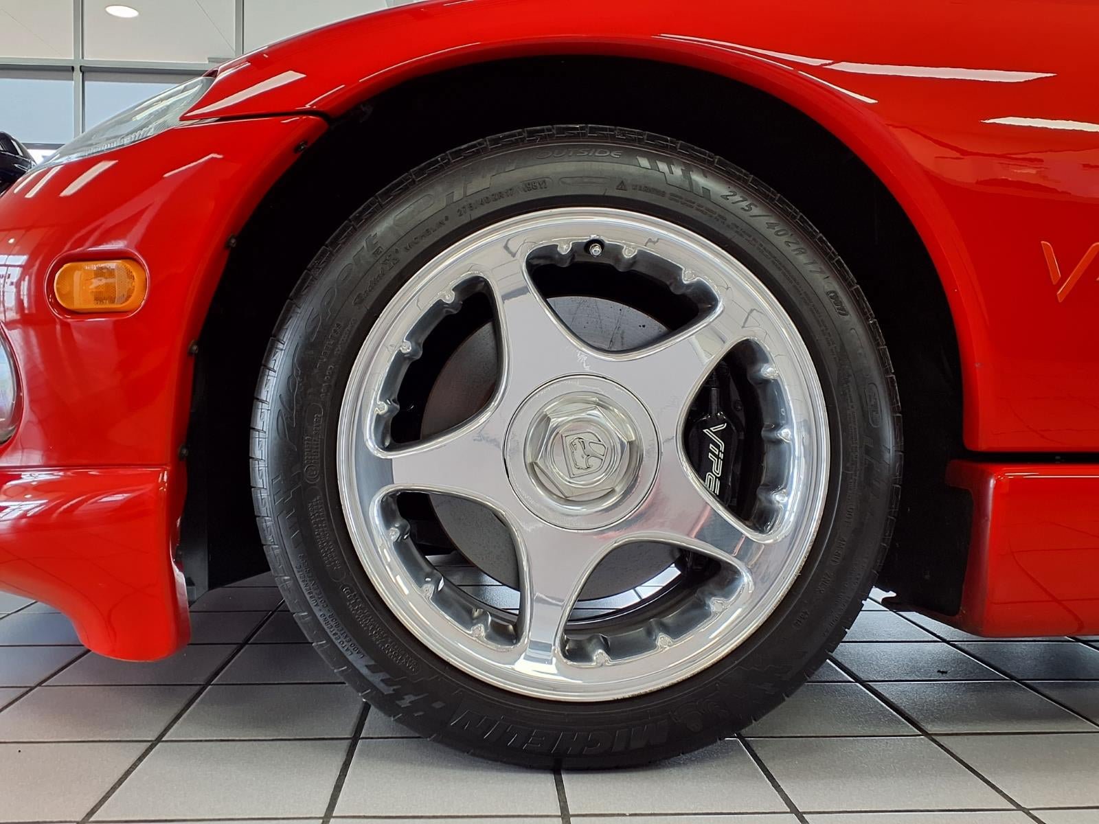 Used 1997 Dodge Viper GTS RWD image 16