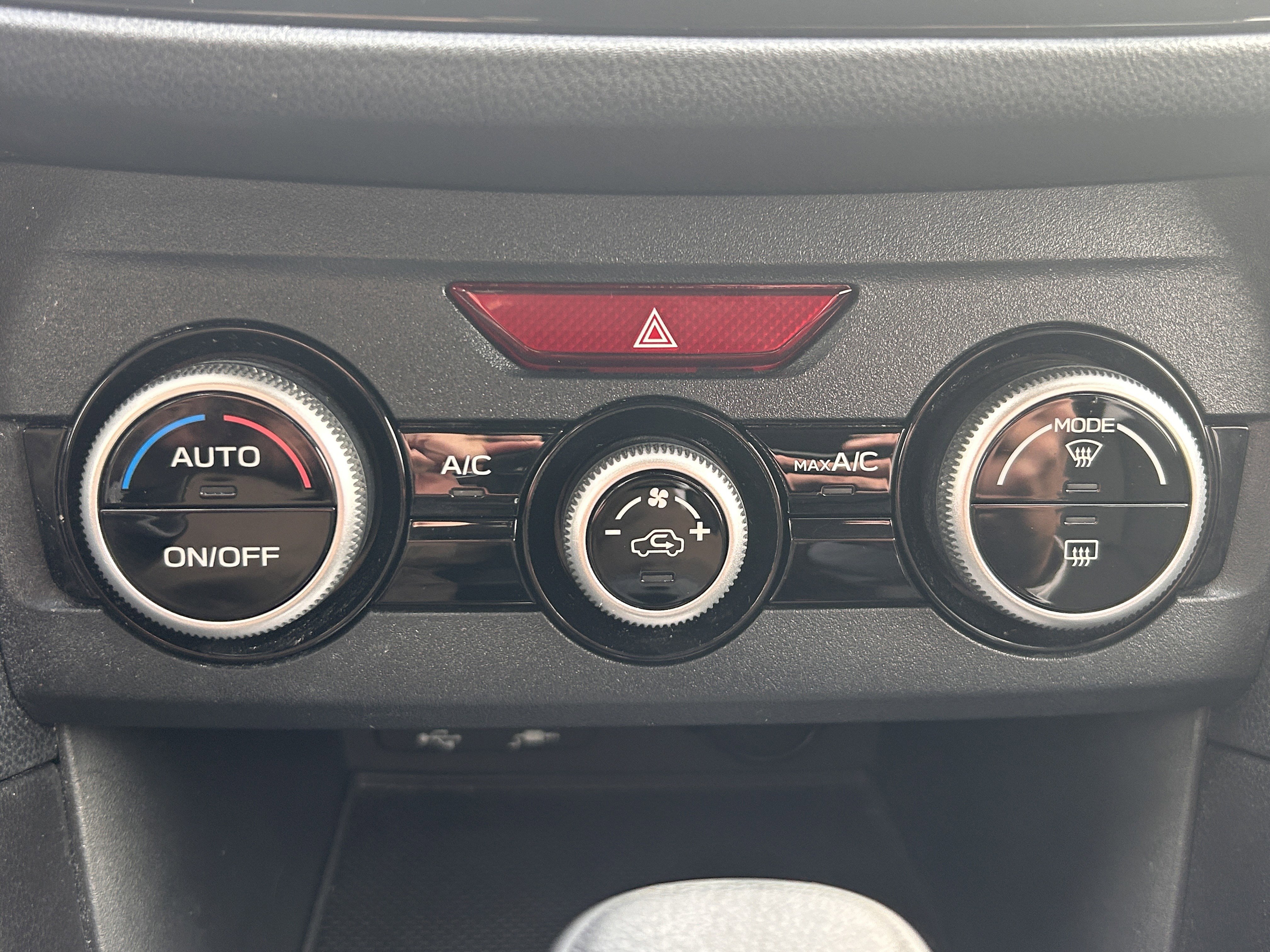 Certified 2023 Subaru Crosstrek 2.0i image 16