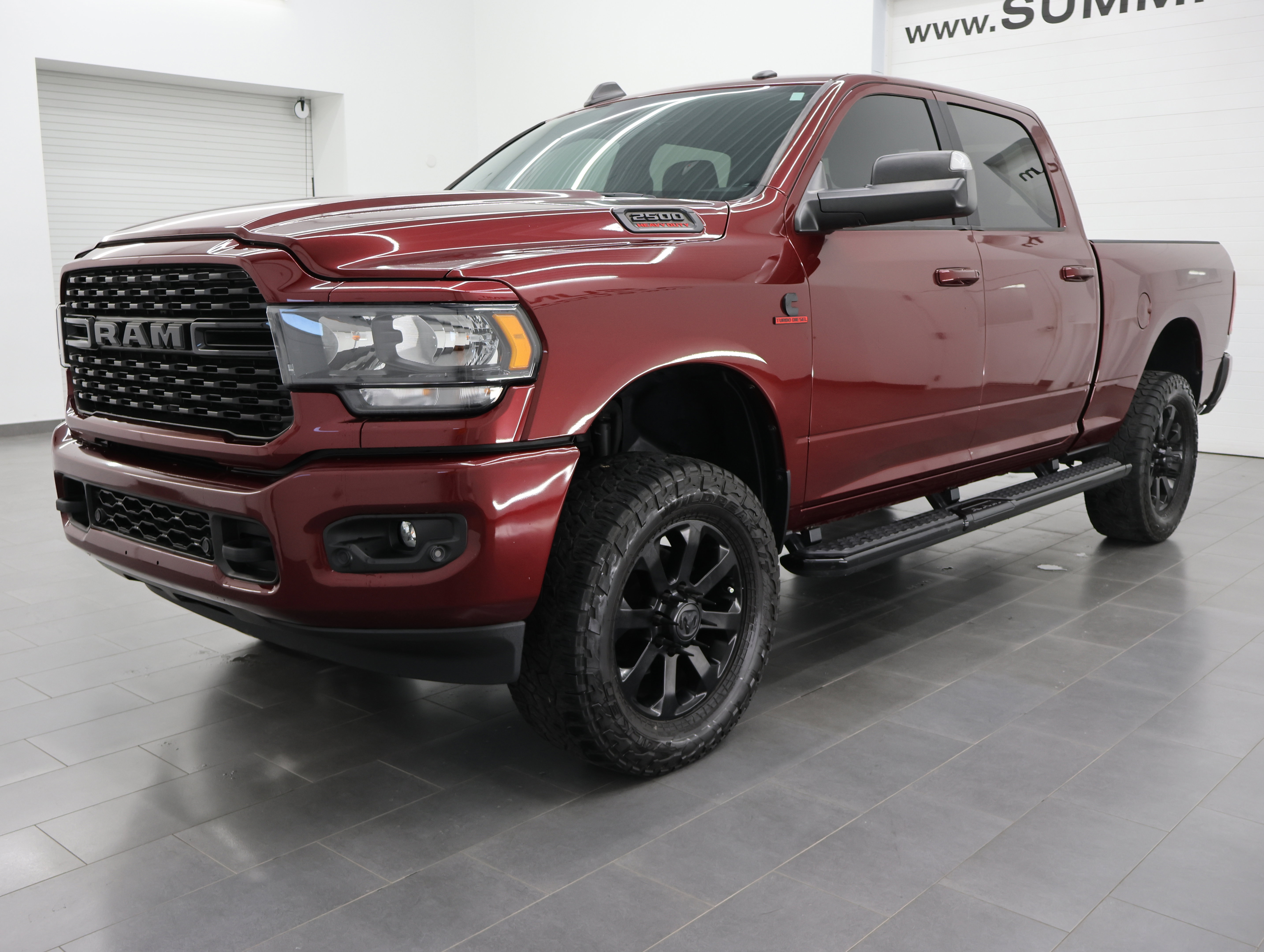 Used 2022 RAM 2500 Big Horn w/ Night Edition AWD/4WD image 7