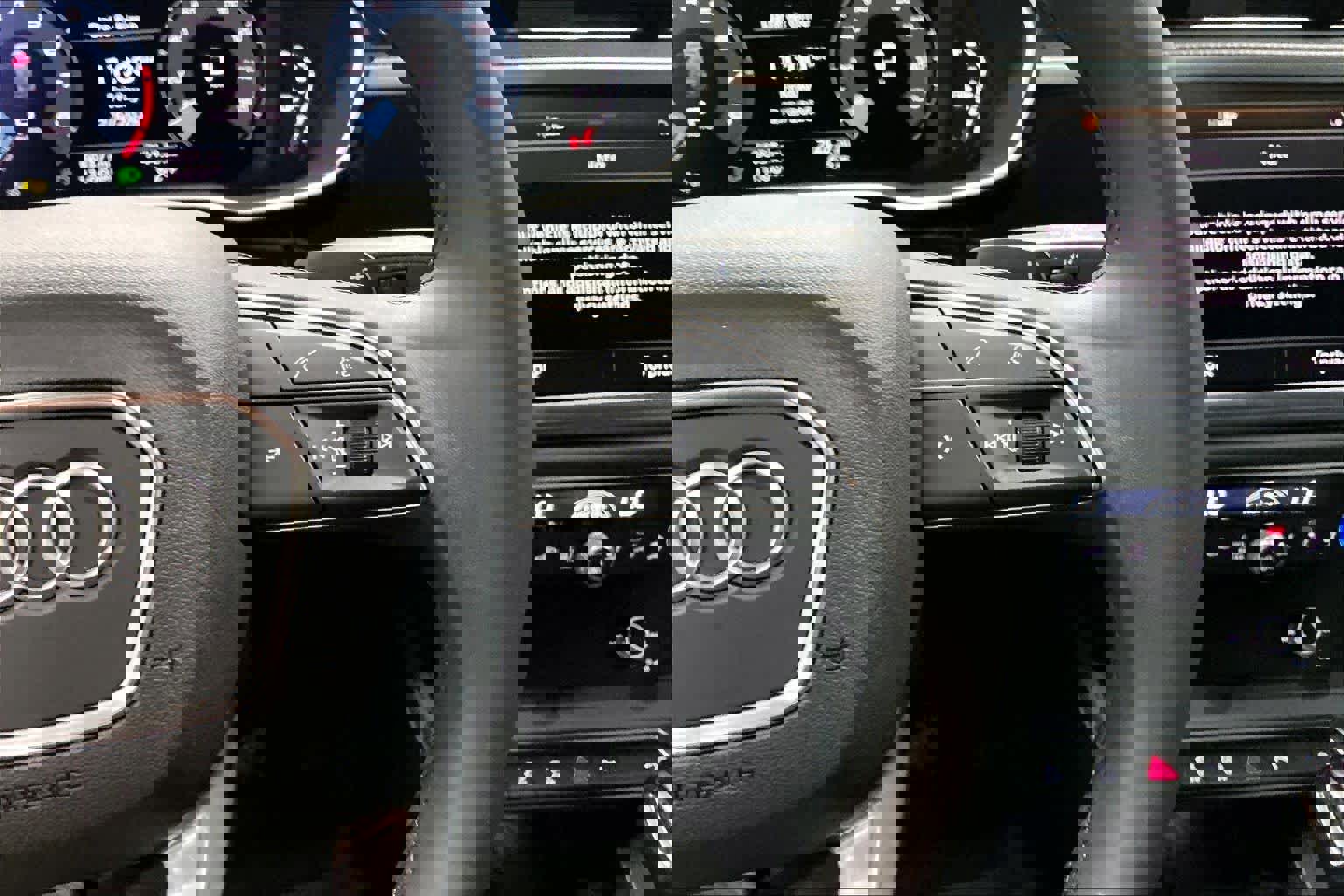 Certified 2025 Audi Q3 2.0T Premium w/ Convenience Package image 22