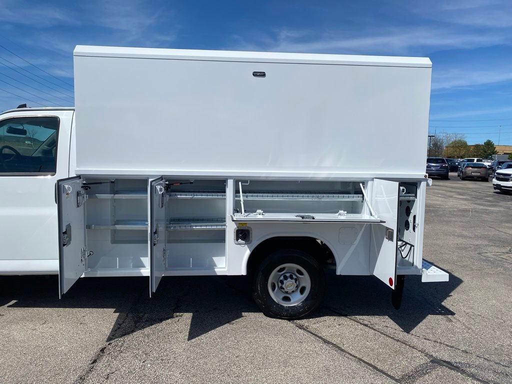 New 2025 Chevrolet Express 3500 w/ Power Convenience Package RWD image 10