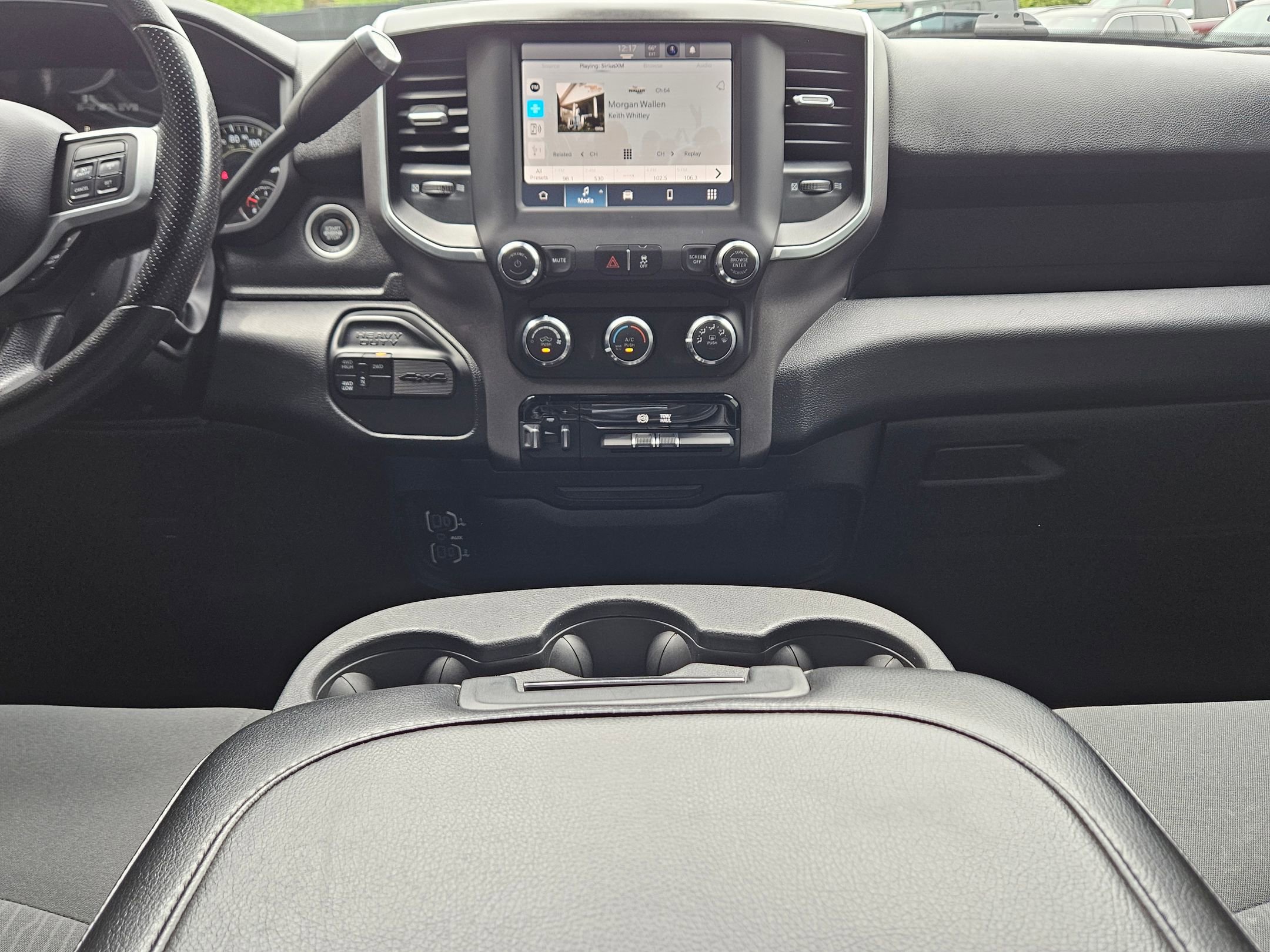 Used 2022 RAM 2500 Big Horn AWD/4WD image 10