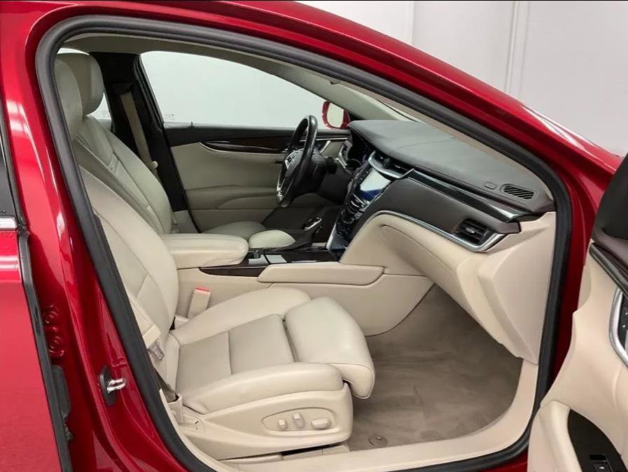 Used 2014 Cadillac XTS Luxury w/ Driver Awareness Package image 9