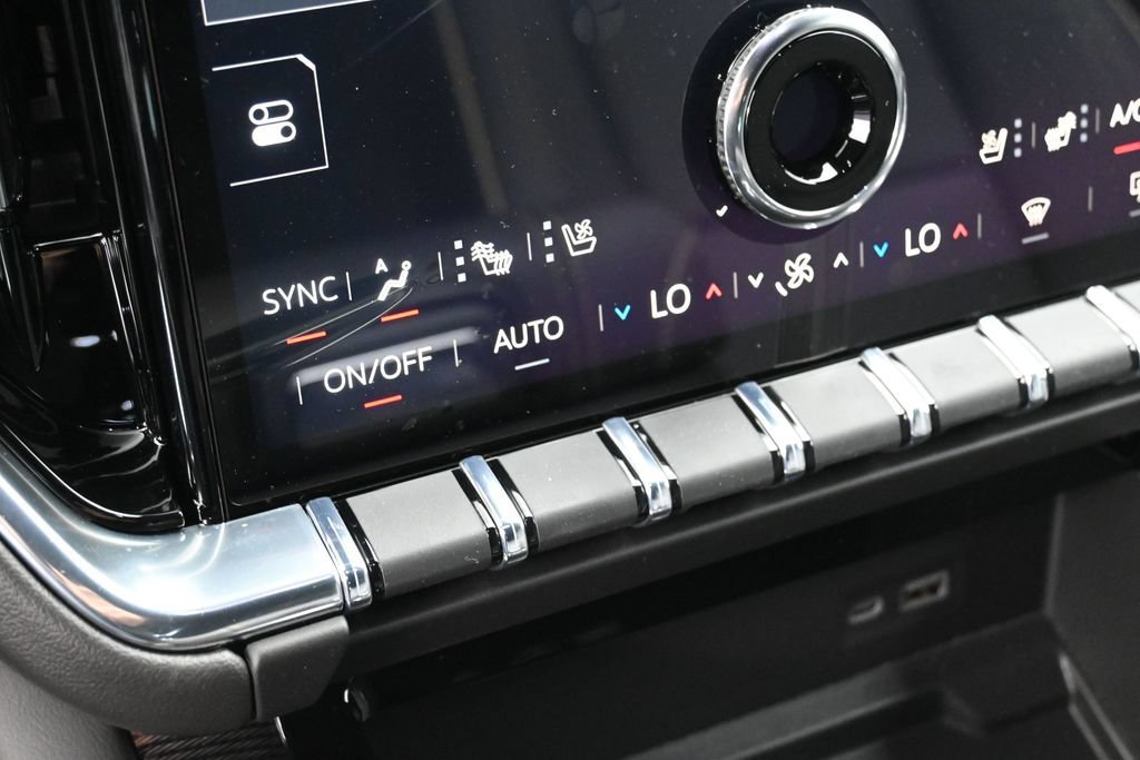 New 2026 GMC Yukon XL Elevation w/ Elevation Premium Package AWD/4WD image 29