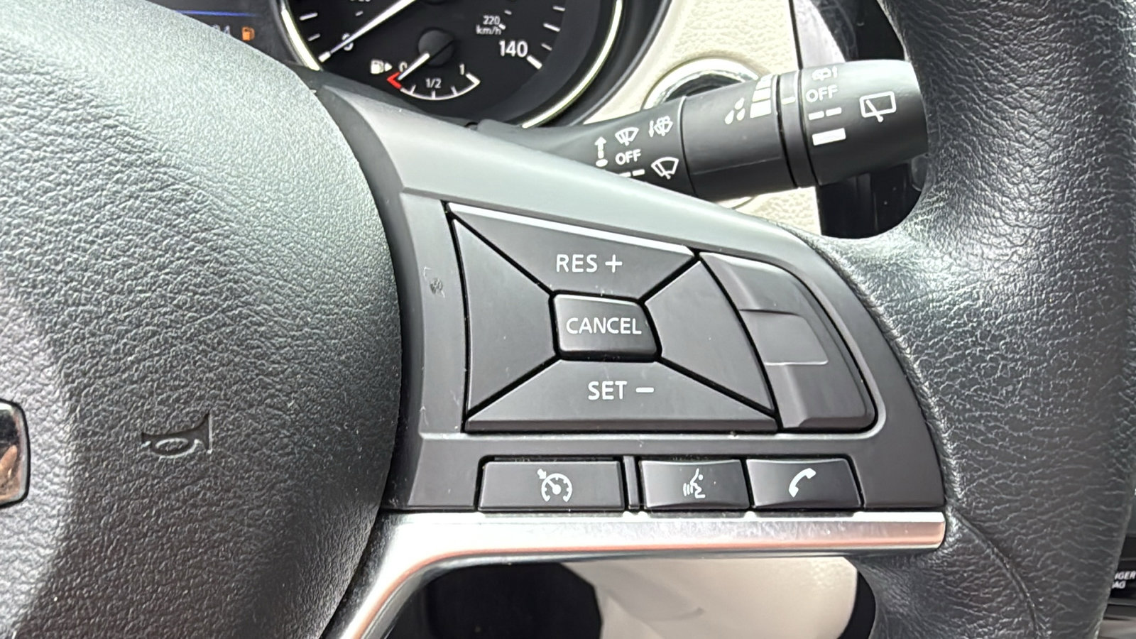 Used 2019 Nissan Rogue Sport SV AWD/4WD image 11