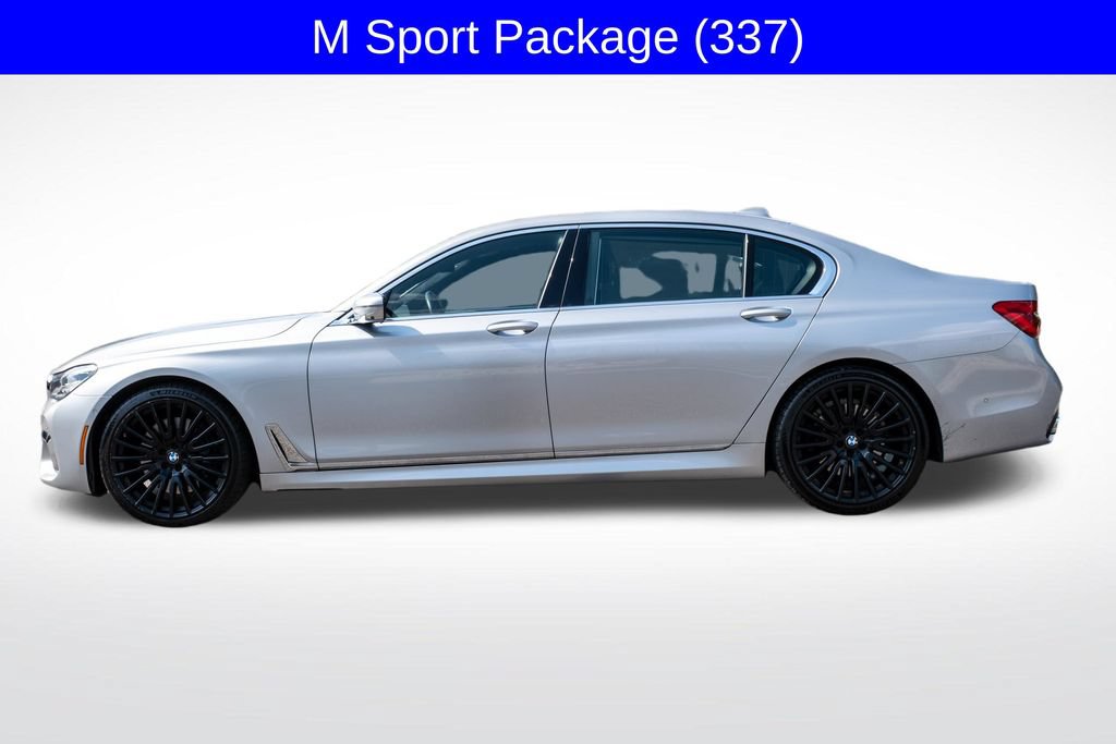 Used 2019 BMW 750i w/ Executive Package RWD image 5