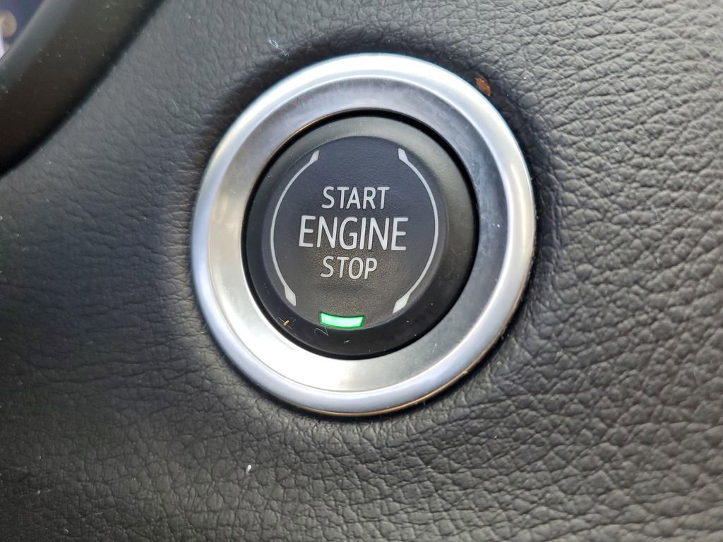 Used 2019 Cadillac XT4 Premium Luxury image 24