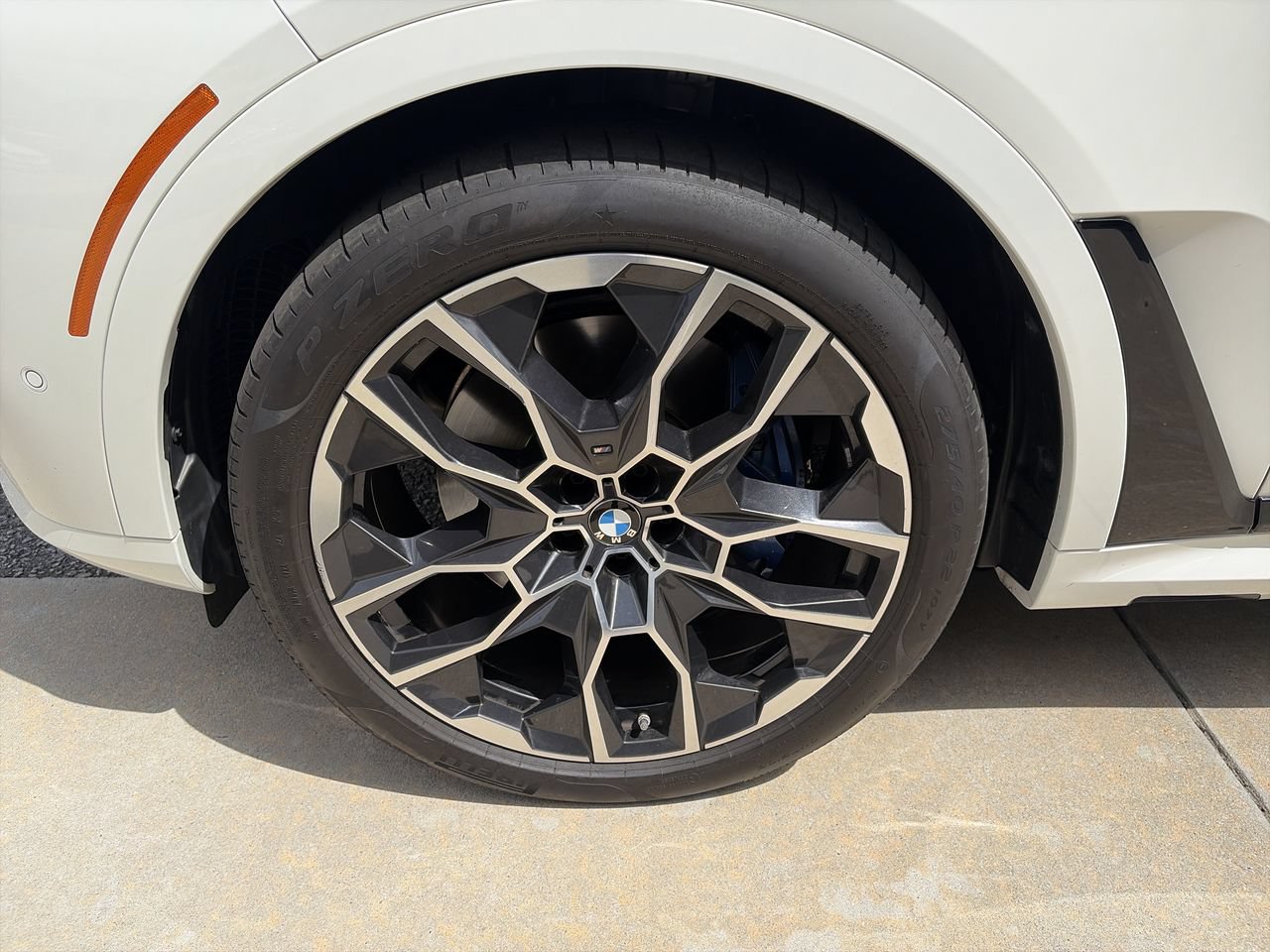 Certified 2025 BMW X7 M60i AWD/4WD image 13