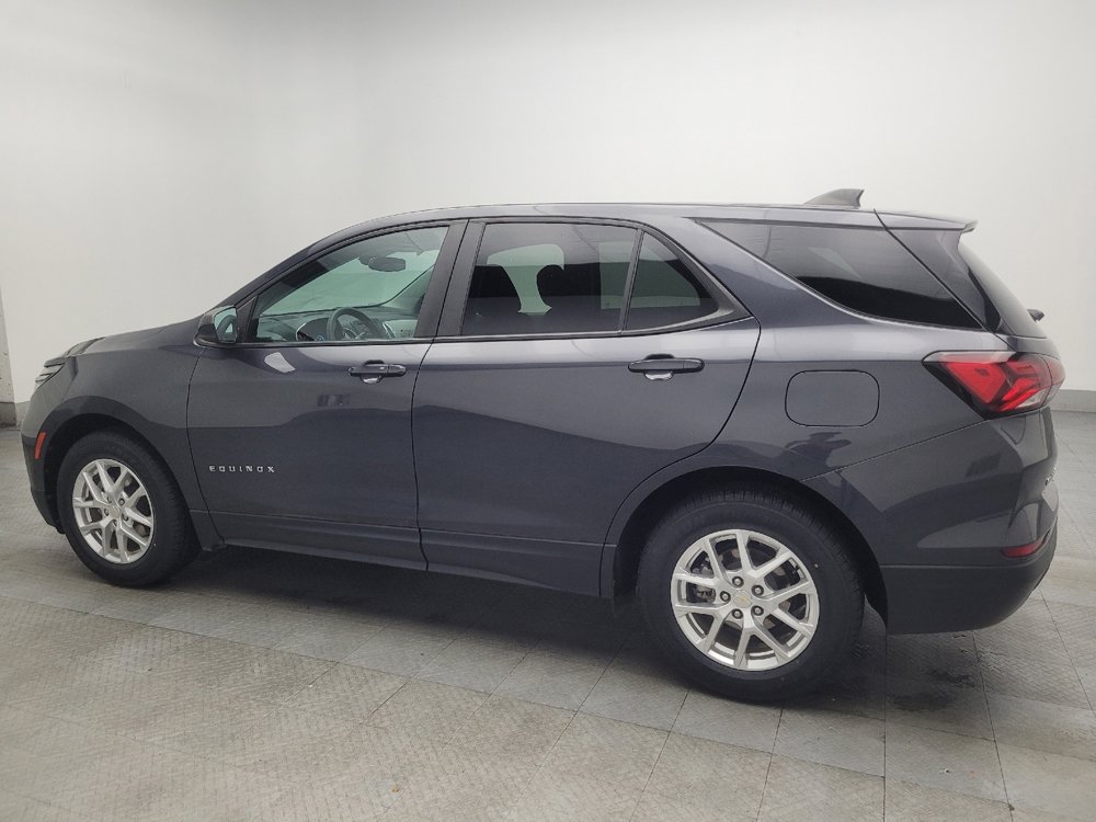 Used 2022 Chevrolet Equinox LS w/ LS Convenience Package FWD image 3