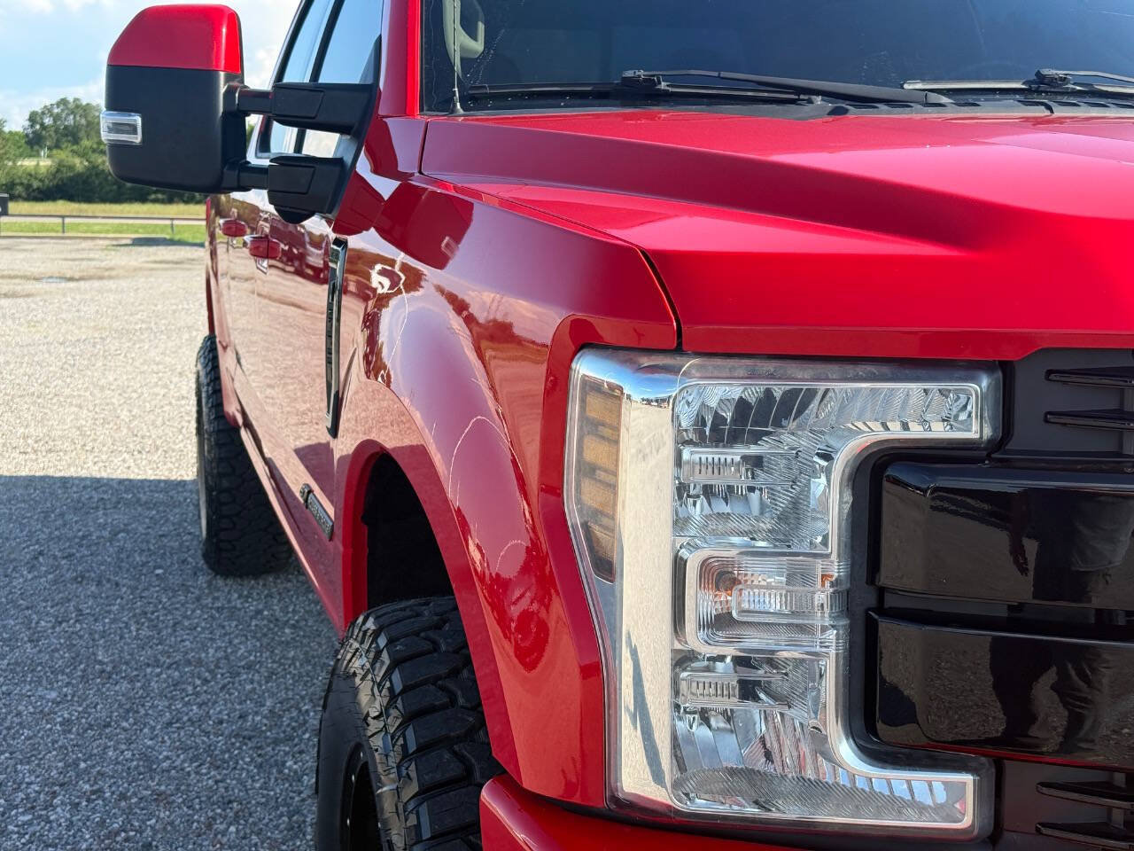 Used 2019 Ford F250 Lariat w/ Lariat Ultimate Package AWD/4WD image 6