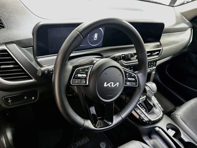 Used 2024 Kia Seltos EX AWD/4WD image 16