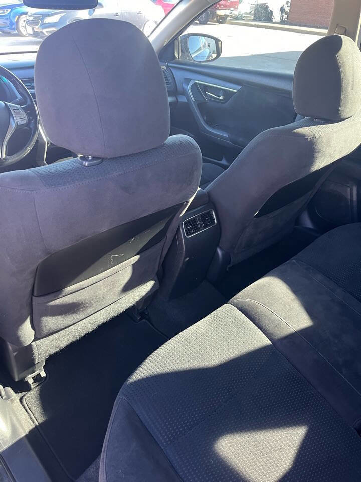 Used 2014 Nissan Altima 2.5 SV w/ Convenience Package image 37