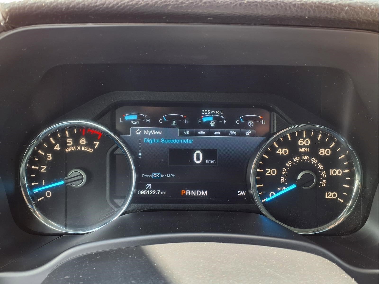 Used 2017 Ford F150 Lariat w/ Equipment Group 502A Luxury AWD/4WD image 16